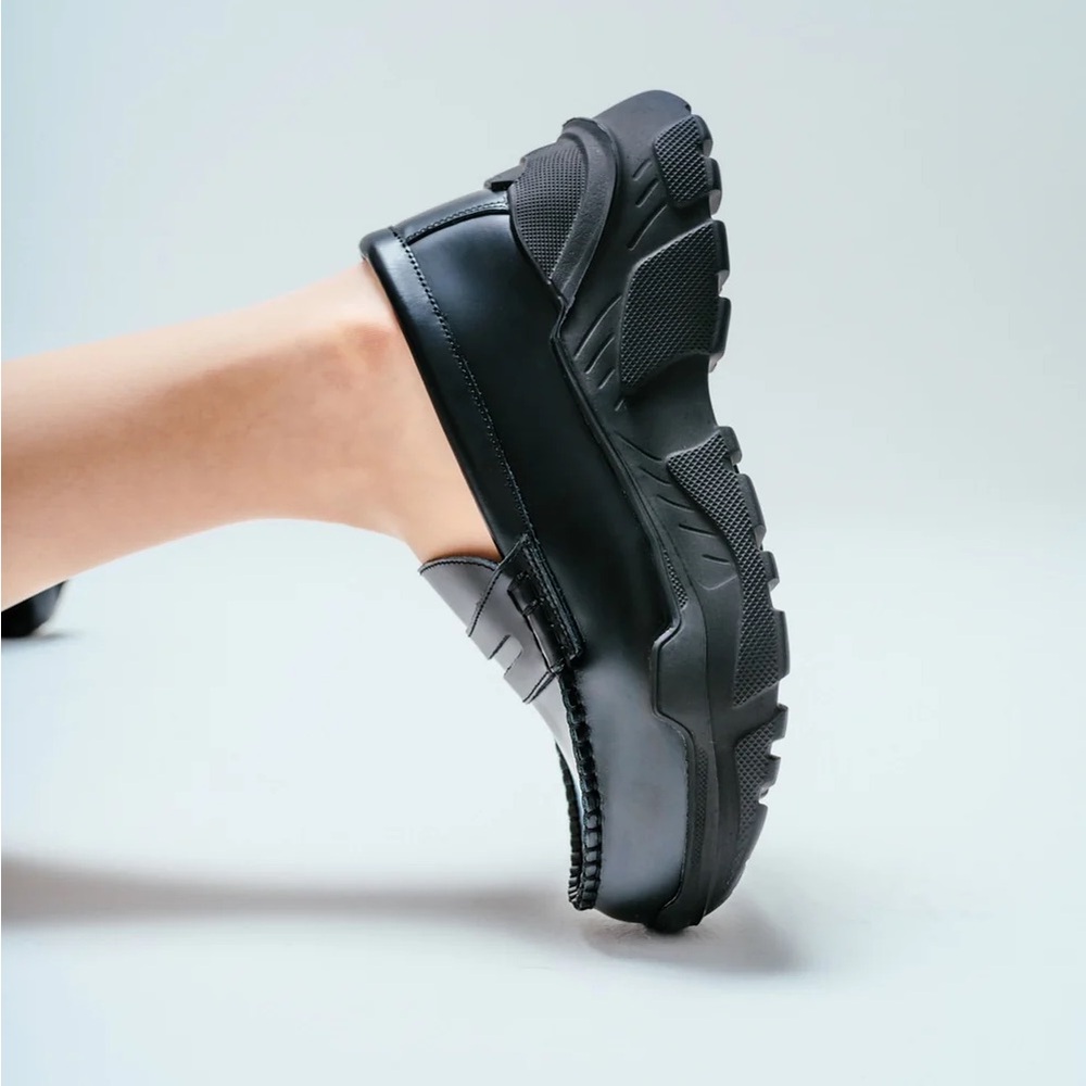 Akikoaoki Black Loafers